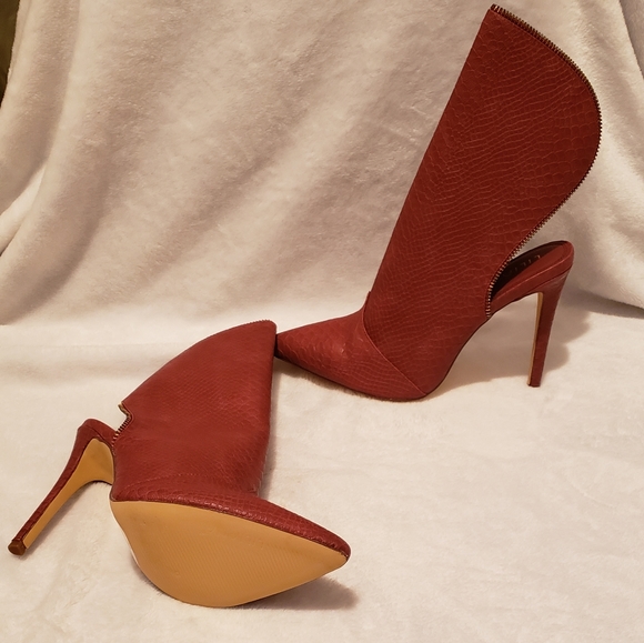 Liliana Shoes - Liliana Burgundy Boot Heel